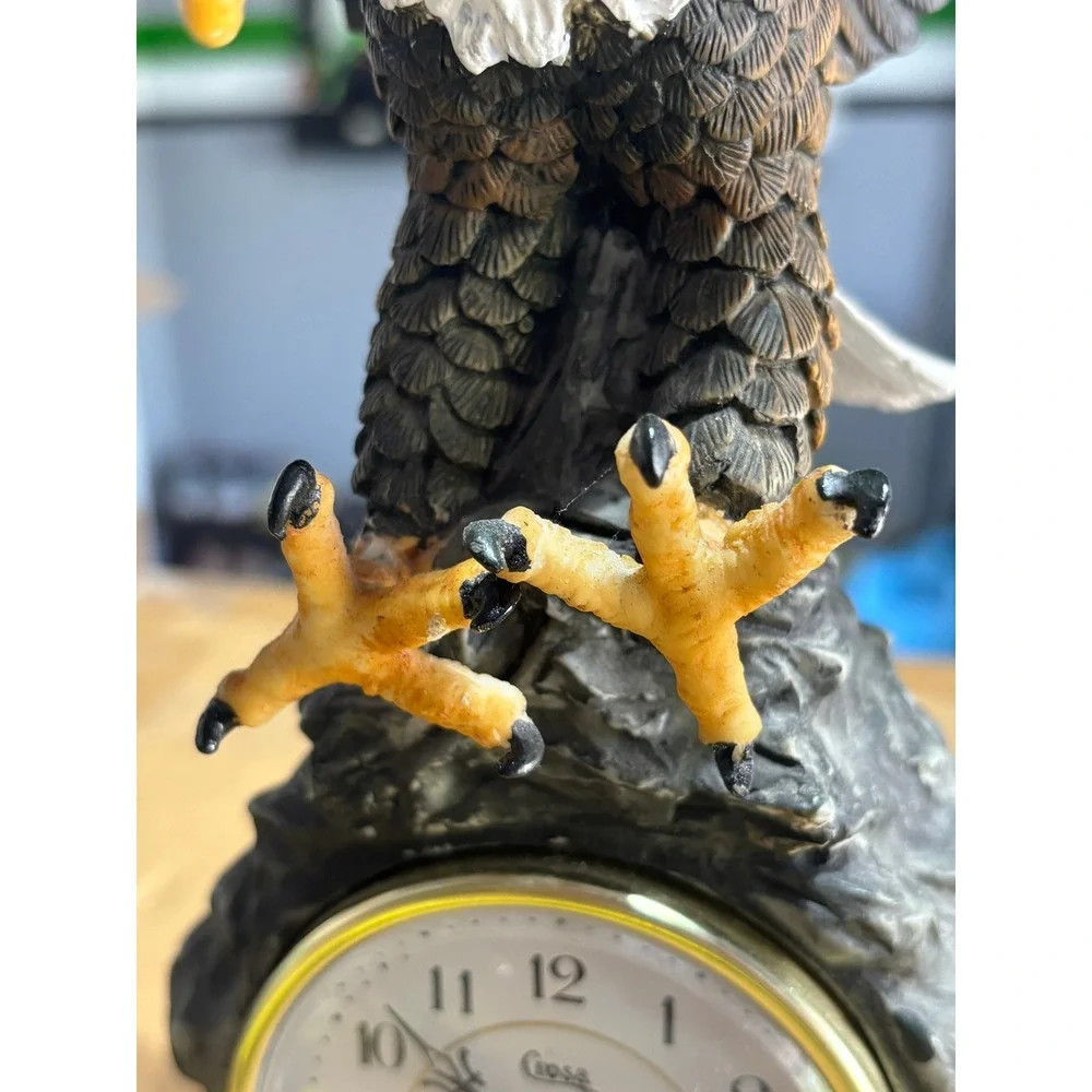 Crosa Vintage Bald Eagle Desk Clock Resin Sculpture 15 Inch Wildlife Decor